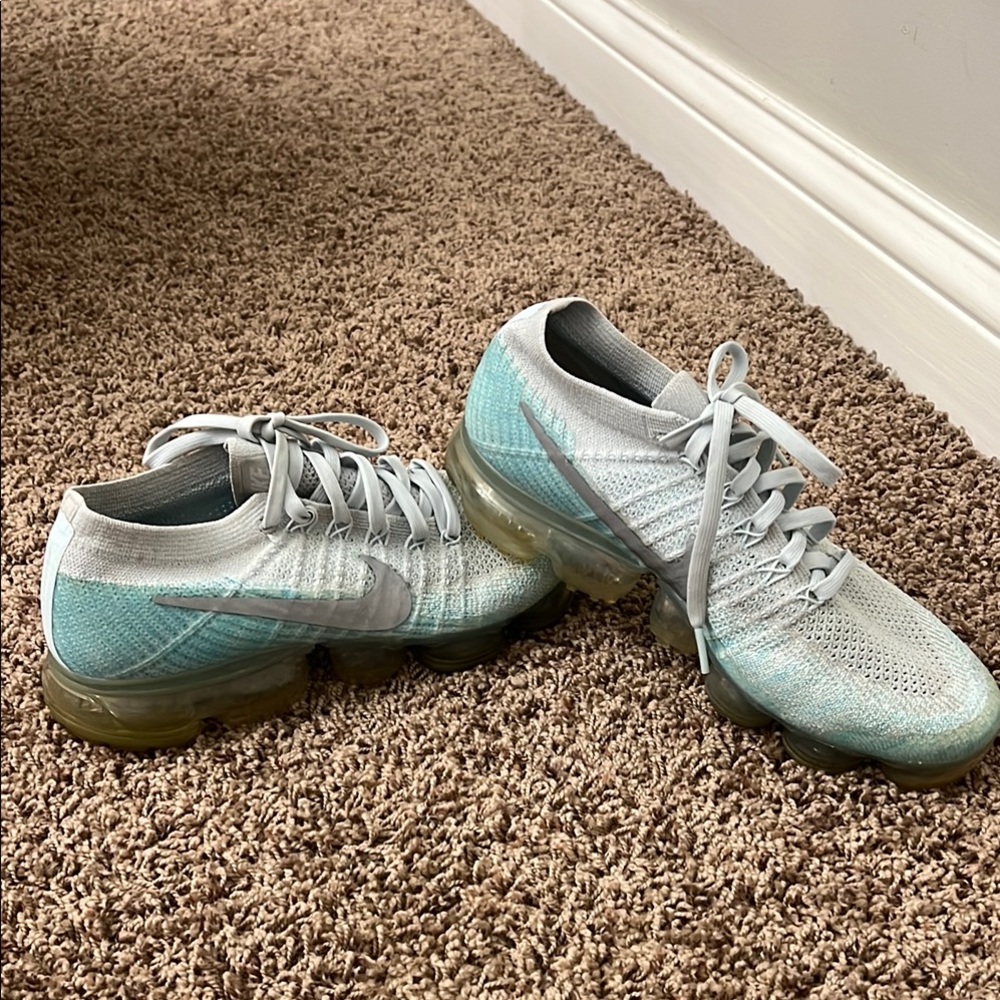 Nike Air VaporMax Flyknit Sneakers